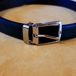Leather dress belt. Reversible